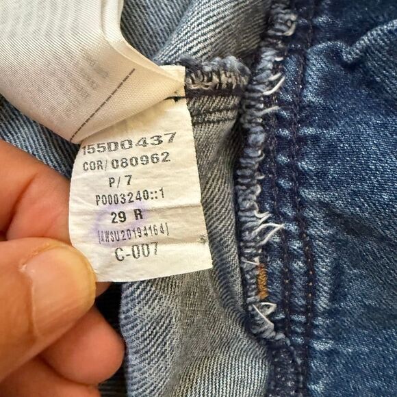 Abercrombie & Fitch Medium Wash High Rise Women's A&F Mom‎ Jeans 28 (28 x 28.5) - Picture 5 of 10